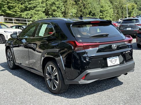 Used 2024 Lexus UX 250h AWD w/ Premium Package image 5