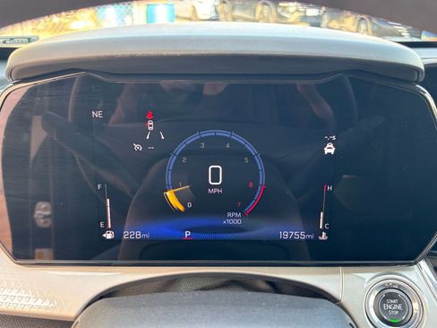 Used 2025 Chevrolet Trax LT image 45