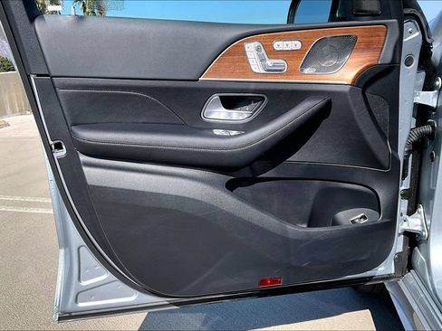 Used 2024 Mercedes-Benz GLS 450 4MATIC w/ AMG Line Exterior image 20