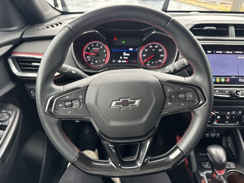 Certified 2021 Chevrolet TrailBlazer RS w/ Technology Package image 14