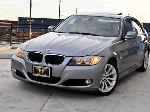 Used 2011 BMW 328i Sedan image 36