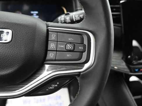 Used 2022 Jeep Wagoneer Series II image 35