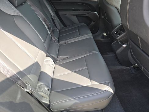 Used 2024 Cadillac Lyriq Tech AWD/4WD image 18