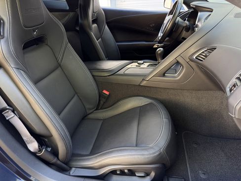 Used 2016 Chevrolet Corvette Z06 w/ 3LZ Preferred Equipment Group image 18