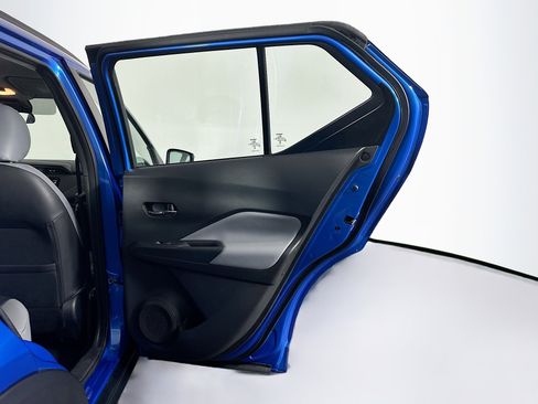 Used 2023 Nissan Kicks SR w/ SR Premium Package image 27