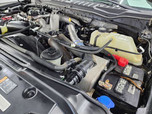 Used 2022 Ford F250 XL w/ STX Appearance Package image 18