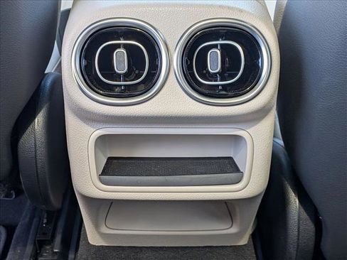 Used 2026 Mercedes-Benz GLC 300 4MATIC image 17