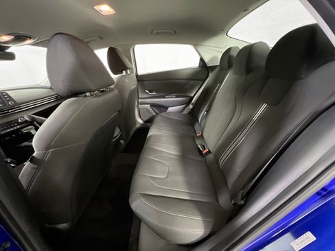 Used 2023 Hyundai Elantra SEL w/ Cargo Package image 22