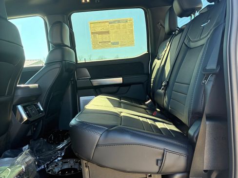 New 2026 Ford F250 Platinum image 32