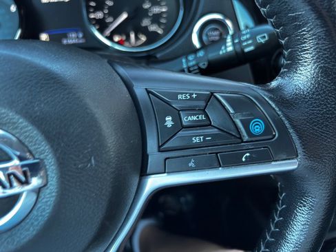 Used 2022 Nissan Rogue Sport SL w/ Premium Package image 32