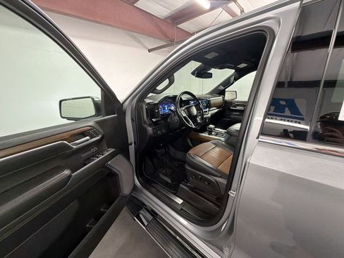 Certified 2024 Chevrolet Silverado 1500 High Country w/ Max Trailering Package AWD/4WD image 10