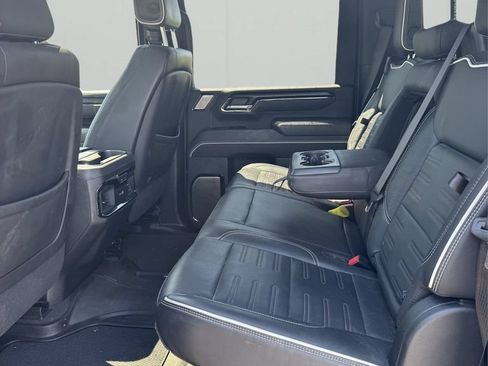 Used 2024 GMC Sierra 2500 AT4X AWD/4WD image 14