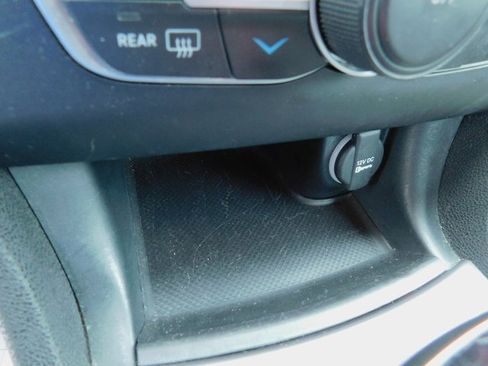 Used 2022 Dodge Charger SXT image 30