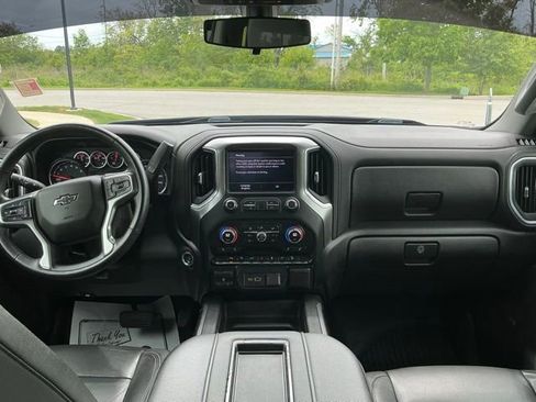 Used 2020 Chevrolet Silverado 1500 LT Trail Boss AWD/4WD image 21