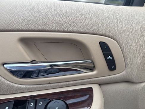 Used 2009 Cadillac Escalade ESV 2WD image 14