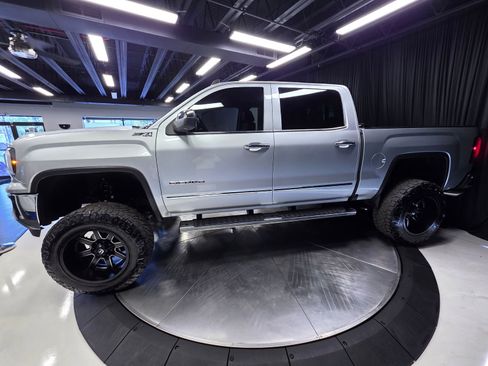 Used 2018 GMC Sierra 1500 SLT image 8