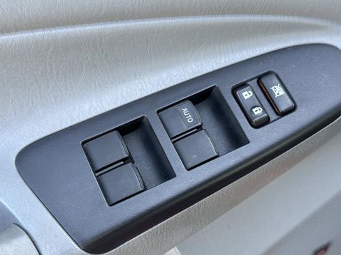 Used 2012 Toyota Tacoma TRD Off-Road image 21