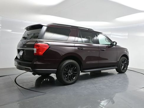 Used 2024 Ford Expedition XLT RWD image 40