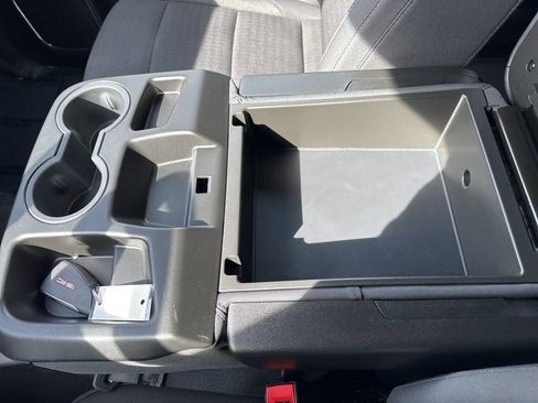 Used 2024 GMC Sierra 1500 Elevation w/ LPO, Elevation Black Package image 31