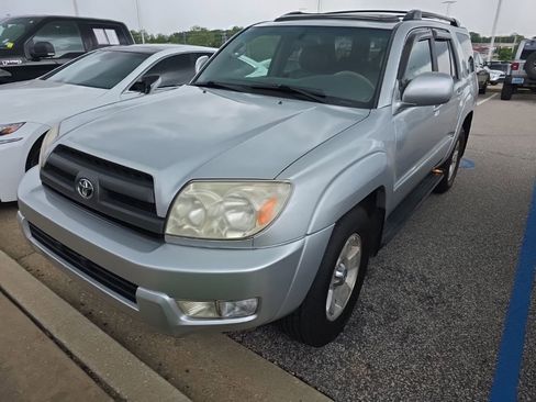 Used 2005 Toyota 4Runner Limited RWD image 2