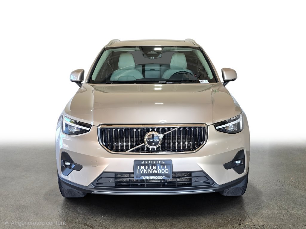 Used 2023 Volvo XC40 B5 Ultimate w/ Protection Package Premier AWD/4WD image 2