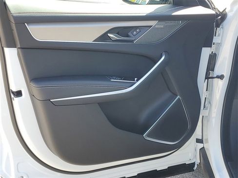 New 2026 Jaguar F-PACE R-Dynamic S image 8