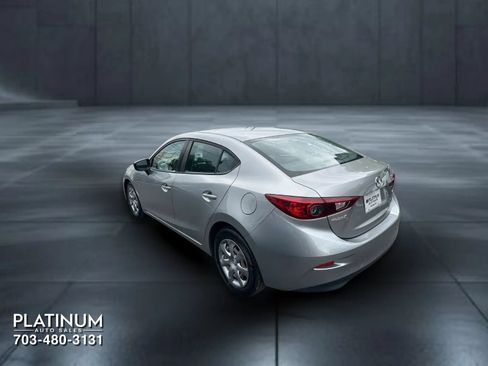 Used 2015 MAZDA MAZDA3 i SV FWD image 8