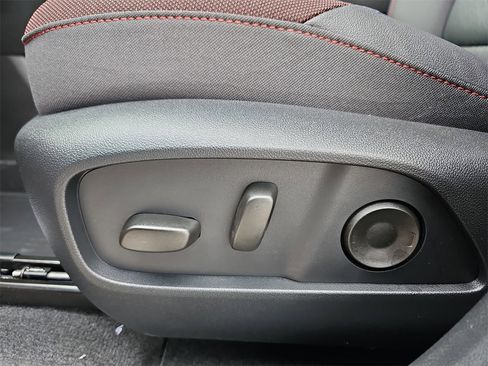 New 2026 Chevrolet Equinox RS image 32