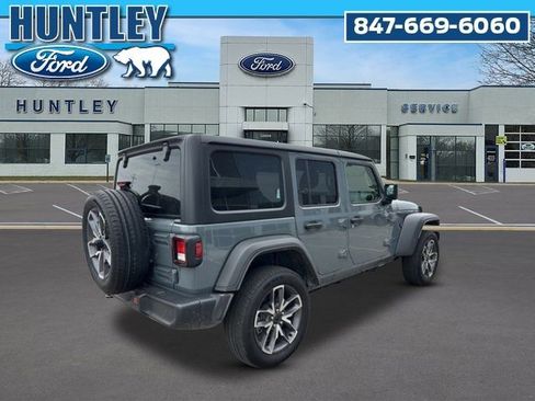 Used 2025 Jeep Wrangler Unlimited Sport S 4xe w/ Convenience Group AWD/4WD image 5