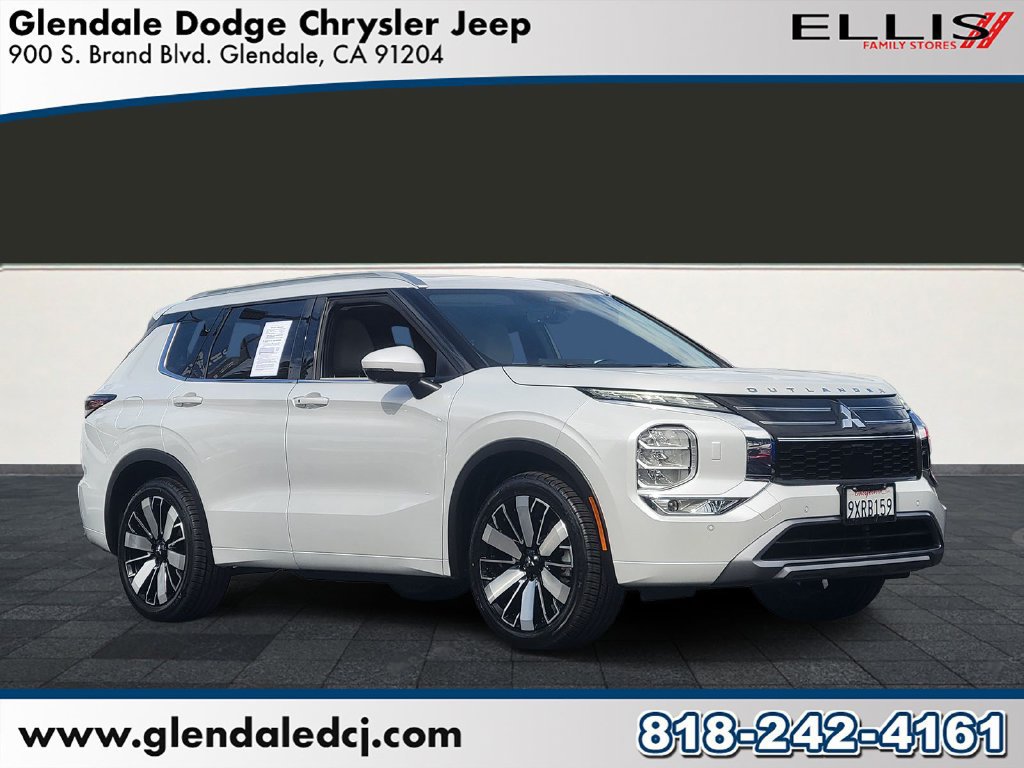 Used 2025 Mitsubishi Outlander SEL AWD/4WD image 1