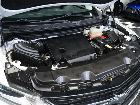 Used 2020 Chevrolet Traverse L FWD image 46