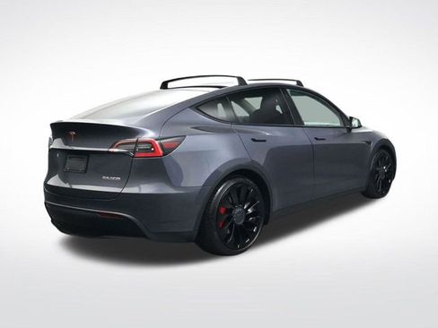 Used 2021 Tesla Model Y Performance image 4