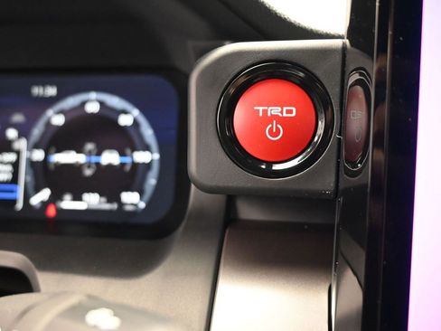 New 2026 Toyota Tacoma TRD Off-Road w/ TRD Off Road Premium Package AWD/4WD image 15