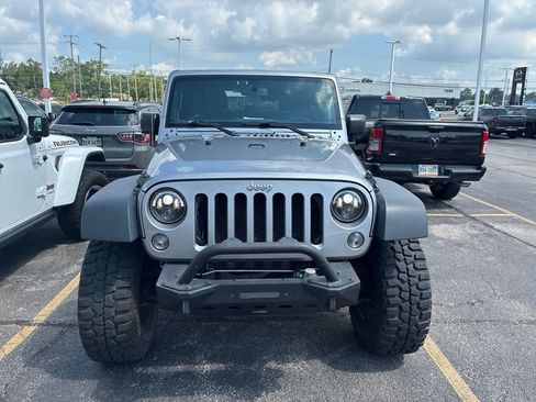 Used 2015 Jeep Wrangler Sport w/ Quick Order Package 23S AWD/4WD image 2