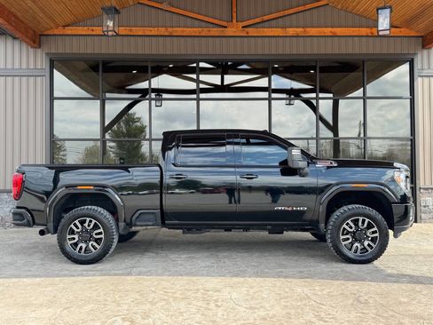 Used 2020 GMC Sierra 2500 AT4 w/ AT4 Premium Package image 10