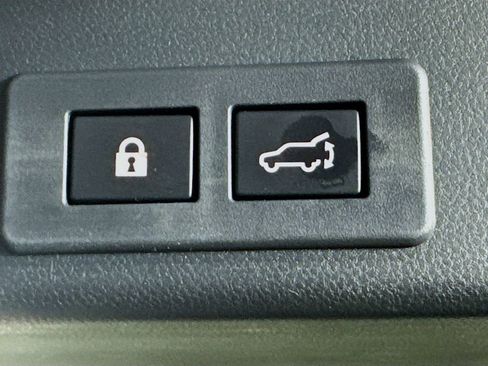 Used 2020 Subaru Ascent Limited w/ Technology Package image 32