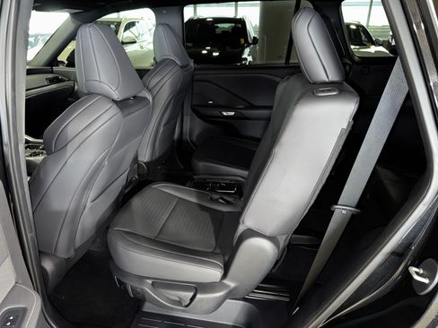 Used 2025 Lexus TX 350 AWD w/ Technology Package image 16