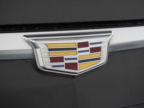 Used 2016 Cadillac Escalade Luxury AWD/4WD image 29