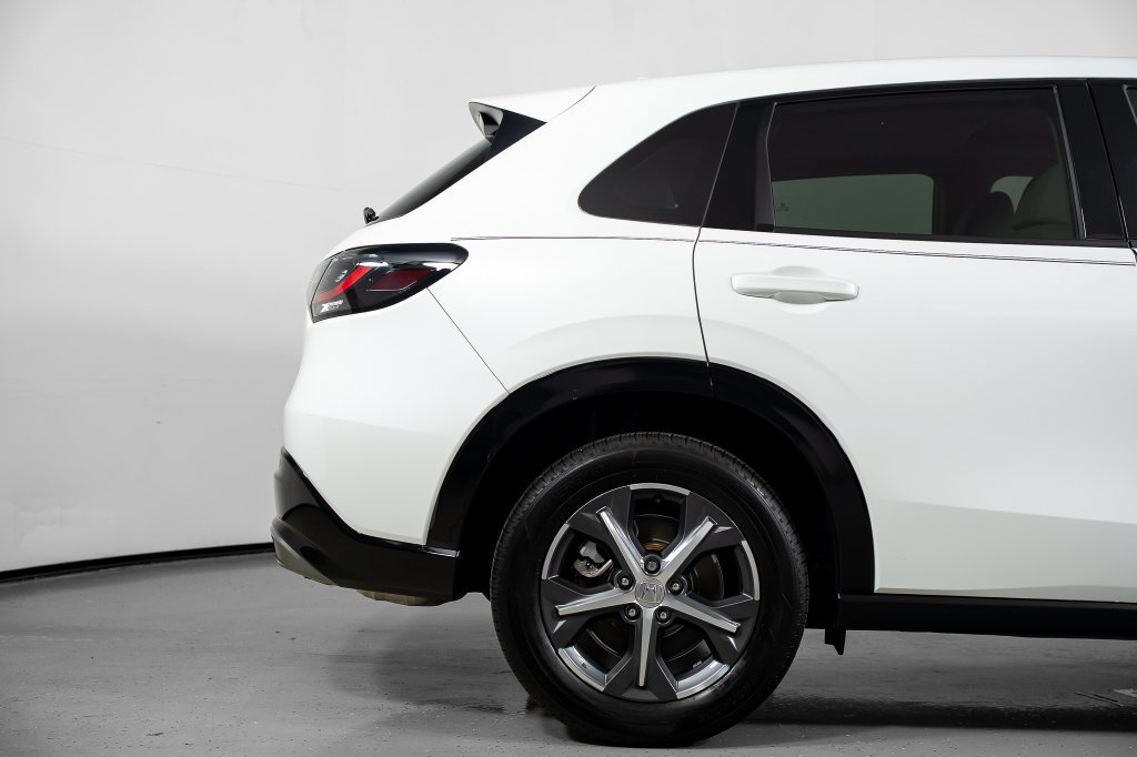 Used 2024 Honda HR-V EX-L image 6