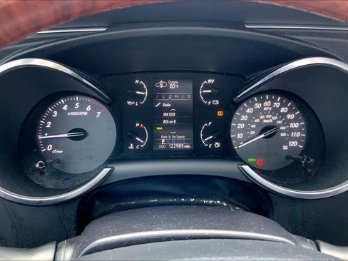 Used 2018 Toyota Sequoia Platinum w/ Preferred Accessory Package image 26