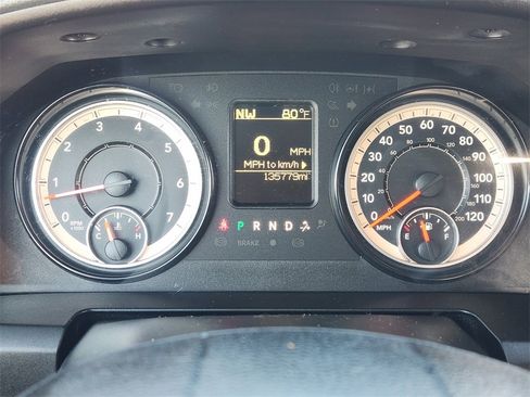 Used 2019 RAM 1500 Classic SLT image 18