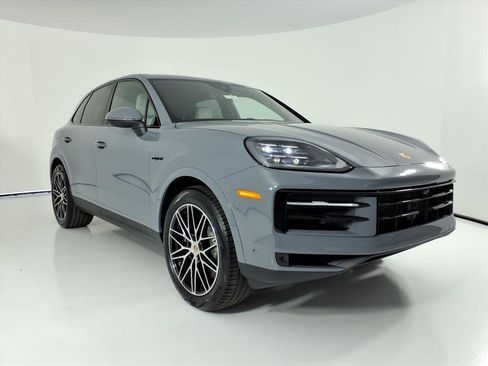 New 2026 Porsche Cayenne E-Hybrid image 34