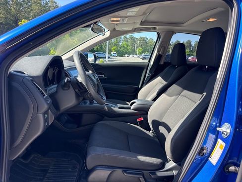 Used 2021 Honda HR-V EX image 12