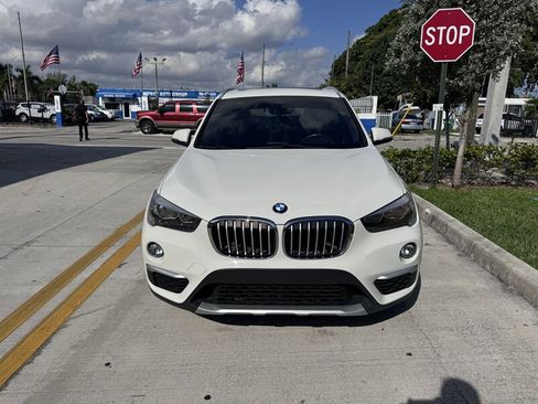 Used 2018 BMW X1 sDrive28i image 2