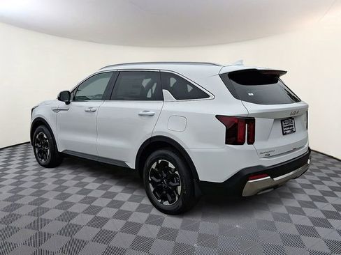 New 2026 Kia Sorento S image 4