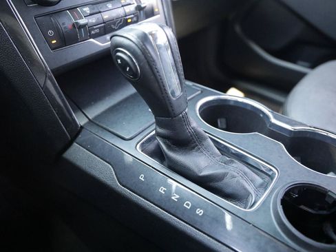 Used 2018 Ford Explorer XLT w/ Equipment Group 202A FWD image 36