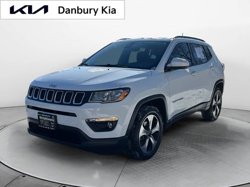 Used 2017 Jeep Compass Latitude w/ Popular Equipment Group image 3