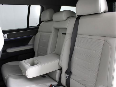 Used 2024 Hyundai Santa Fe Limited image 20