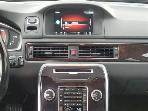 Used 2016 Volvo XC70 T5 Premier w/ Proximity Package image 13