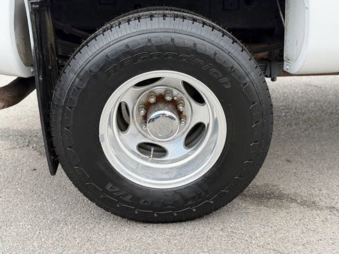 Used 2002 Chevrolet Silverado 3500 LS w/ Electrical Convenience Pkg image 65